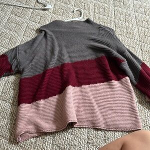 Pink maroon and grey sweater, 3/4 sleeves